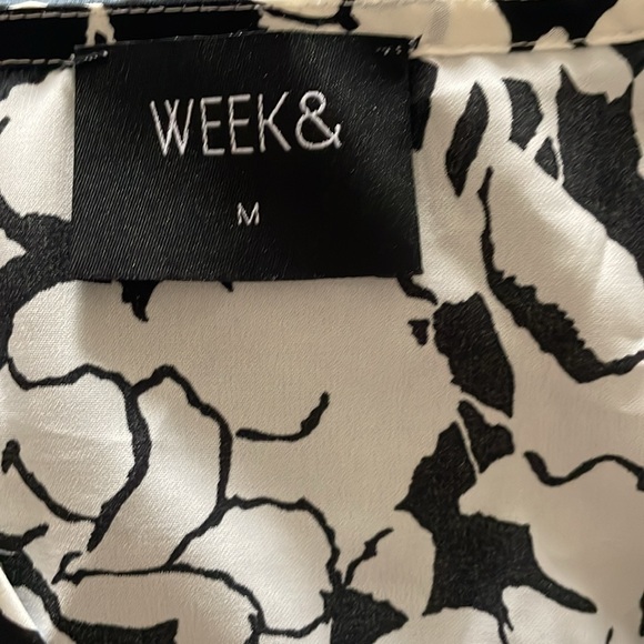 Crossover blouse - Picture 2 of 3